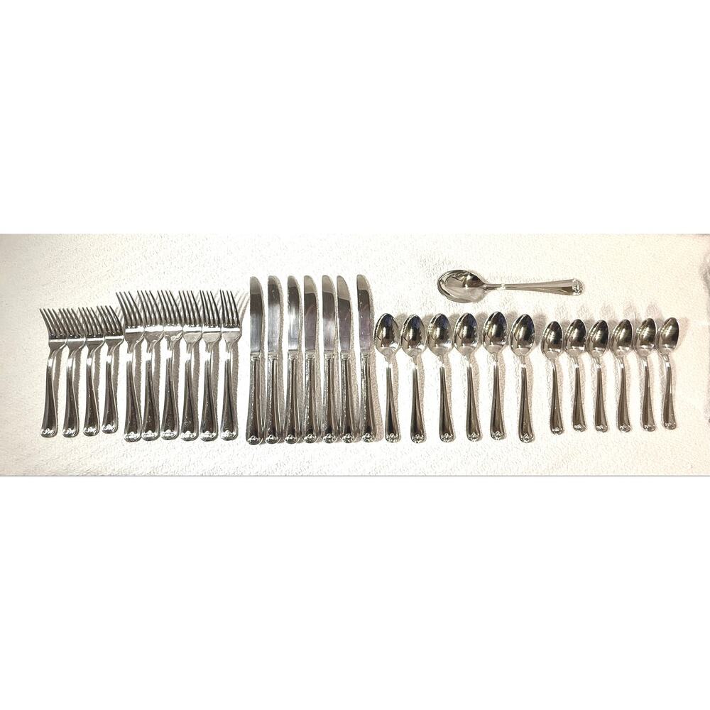 Gorgeous Gorham WINFIELD Stainless 18/8 Flatware - 32 Piece Set
